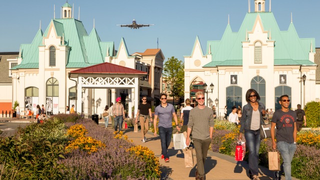 McArthurGlen Designer Outlet Mall